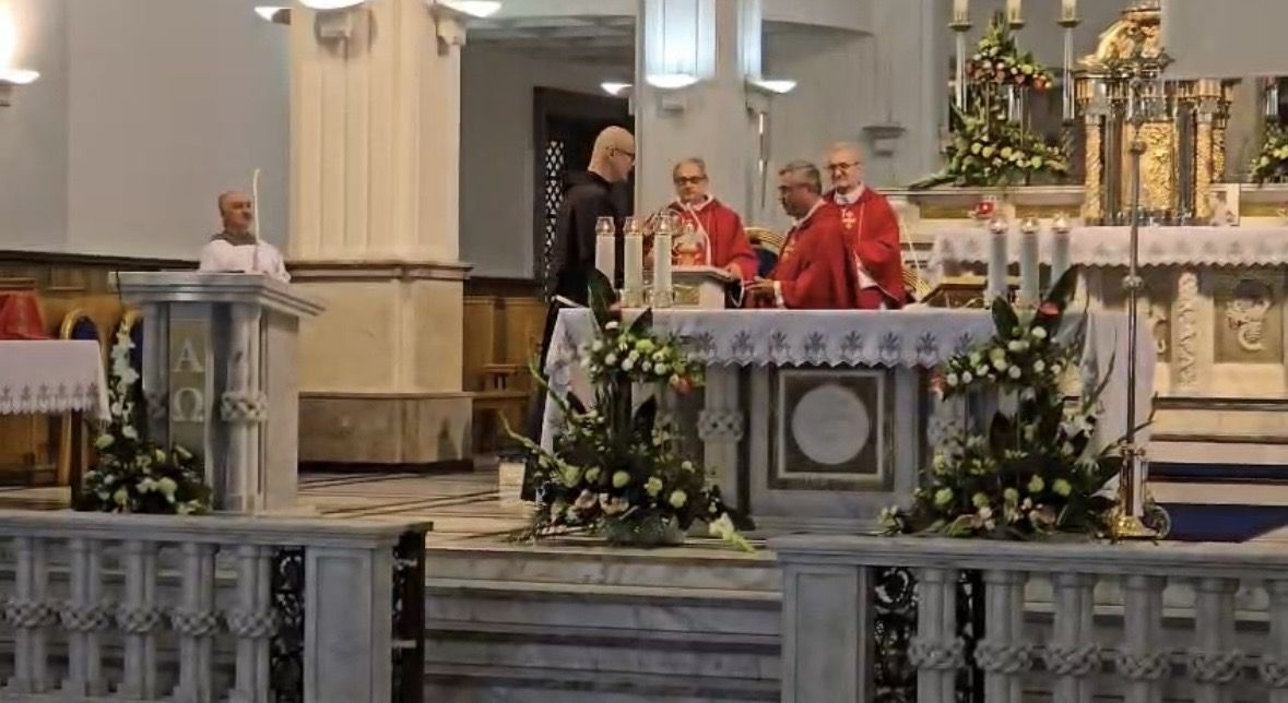 Z Niepokalanowa relikwie św. Maksymiliana Maria Kolbe.
